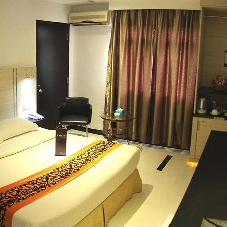 89 Hotel Batam Nagoya Luaran gambar