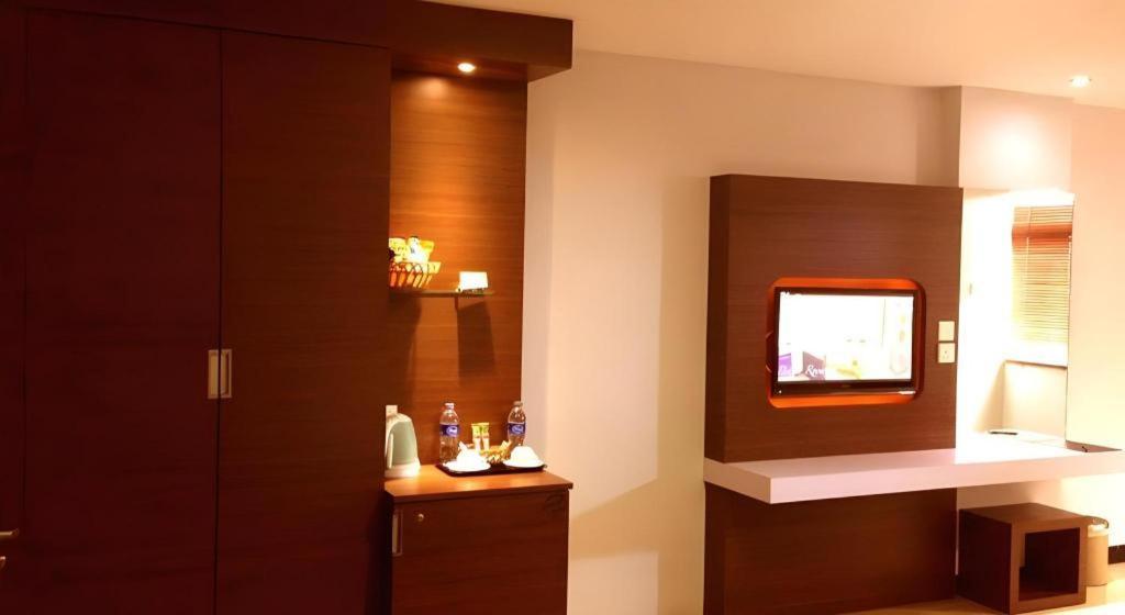 89 Hotel Batam Nagoya Luaran gambar